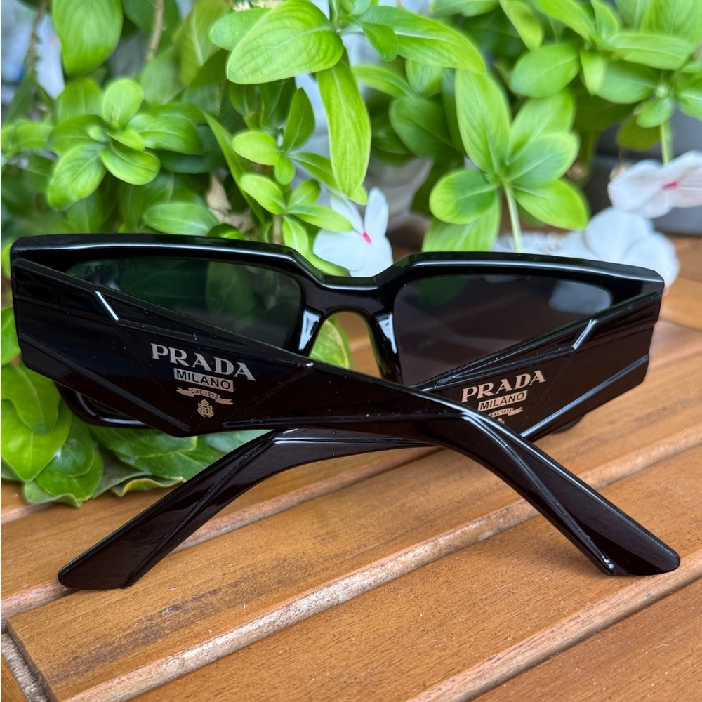 Prada Black Sunglasses with Case Retail $563 ✨EUC No scratches on Lenses - Picture 4 of 10